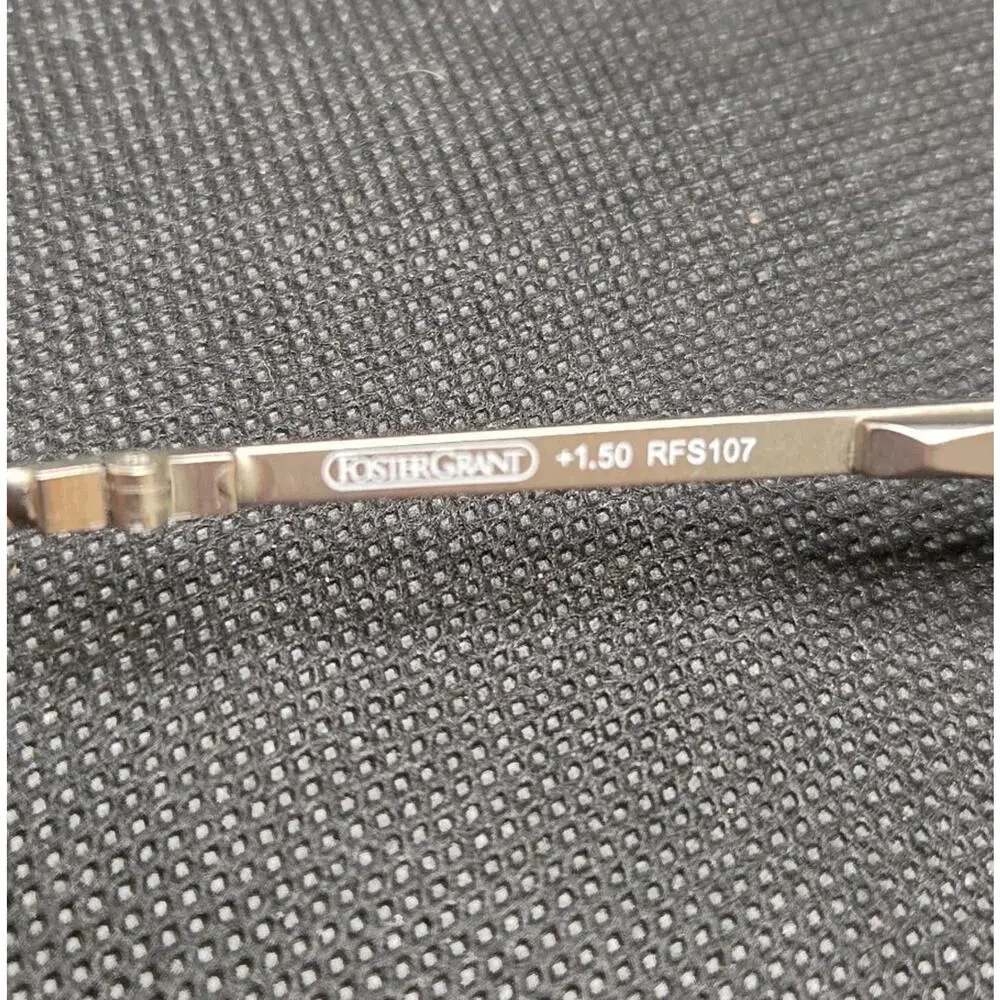 Foster Grant RFS107 +1.50 Vtg SunReaders Round Tinted Sunglasses Silver Frame